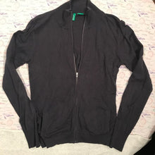 Load image into Gallery viewer, BENETTON size small stretch sweater zipper S
